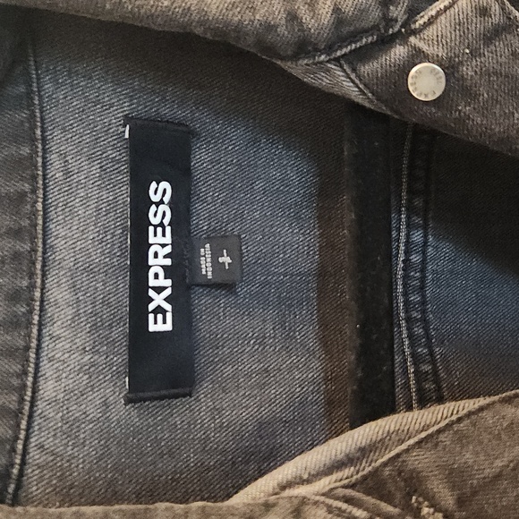 Express Trucker Denim Jacket - Picture 4 of 5